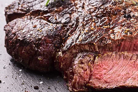 Filet (Tenderloin) Sous Vide mit Portwein und Knoblauch