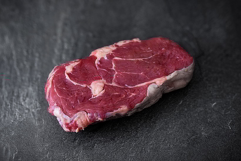 Rib Eye von der Färse, roh